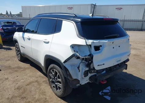 2020 Jeep Compass Trailhawk 4X4 from USA, damaged, VIN 3C4NJDDB3LT108853